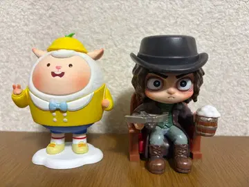 POPMART 유니버셜 몬스터즈 & flying dong dong