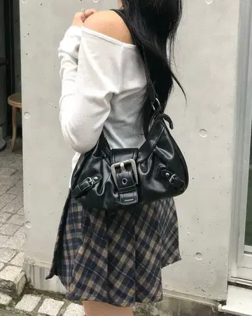 emmy 빈티지 버클 원 핸들 백