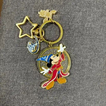 홍콩 디즈니랜드 마법사의 제자 미키 키체인 판타지아