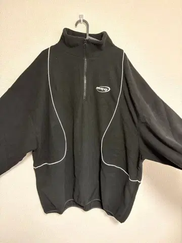 MSG의 하프 지퍼입니다