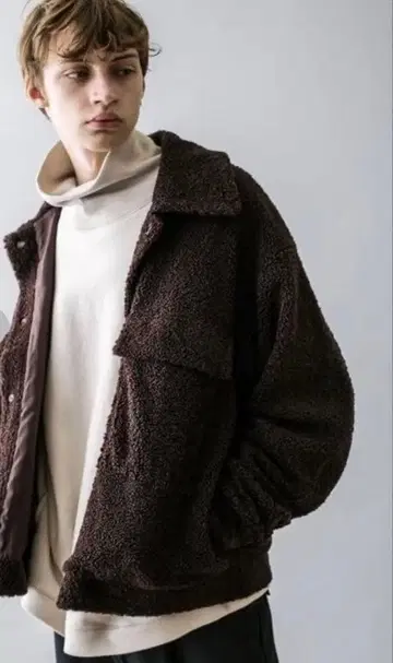 monkey time 다크 브라운 보아 자켓