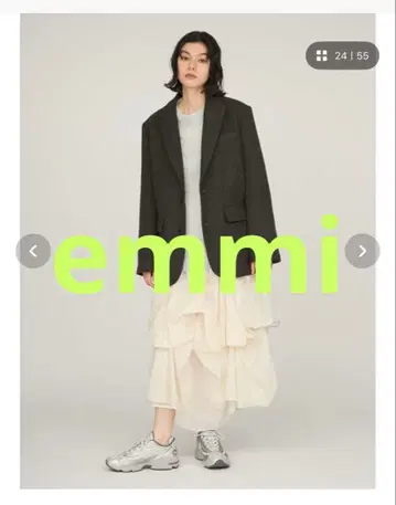 emmi 2025AW 울 테일러드 자켓