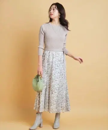 JUSGLITTY 에어리 자수 스커트 도킹 원피스