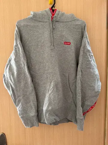 MILKFED. 그레이 후드티 후드 부착