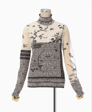 꽃무늬 터틀넥 긴팔 상의