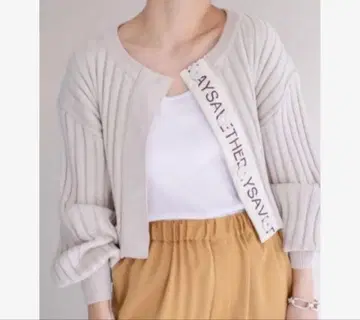 에이미 로우 로고 테이프 숏 가디건 베이지 계열