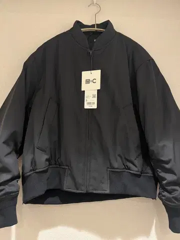 유니클로 봄버 자켓 S 블랙