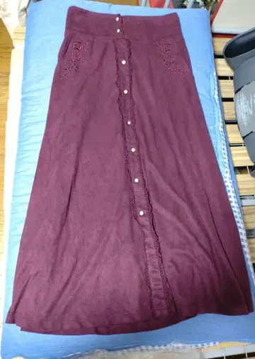 스웨이드 느낌 롱 스커트