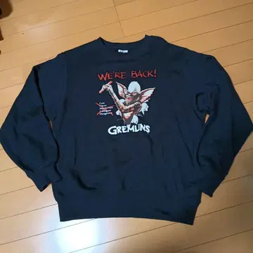 그렘린 40주년 M 사이즈 맨투맨 새상품급!