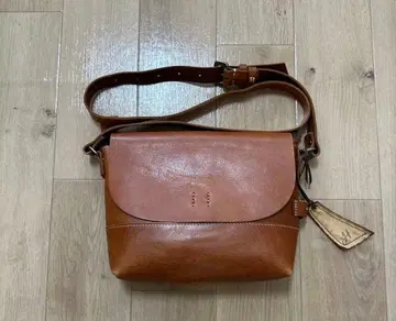 MANO FECE 마노페스 천연 가죽 숄더백 가죽 브라운 새상품급