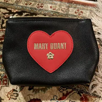 MARYQUANT 로고 인 더 하트 보트형 파우치 미니 블랙 x 레드