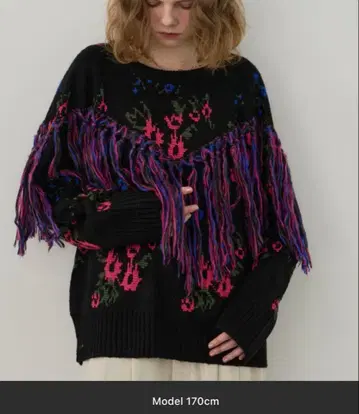 유니티지 새상품 시착만 한 프린지 장식 꽃무늬 긴팔 니트