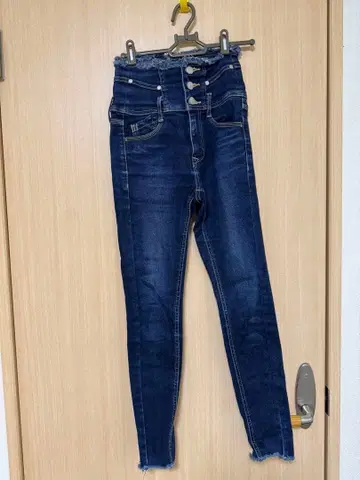 EMODA 다크 블루 스키니 데님