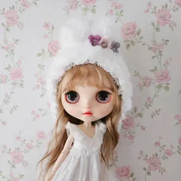 네오 브라이스 네오 아이시 인형용 화이트의 복슬복슬 토끼 귀 모자 1개