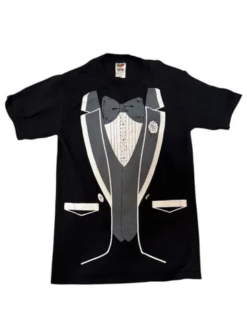 [ 레어 ] 베르베르진 구매 턱시도 트릭아트 T셔츠 프룻 오브 더 룸