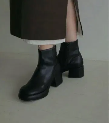 [ anuke ] 부츠 [ 38 ] Round Leather Boots