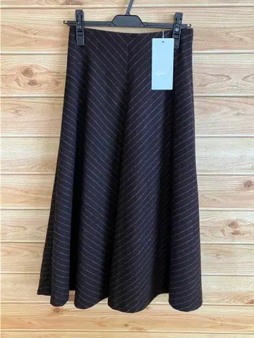 택 포함 미사용 새상품 스트로베리 필드 이치 스트라이프 플레어 스커트