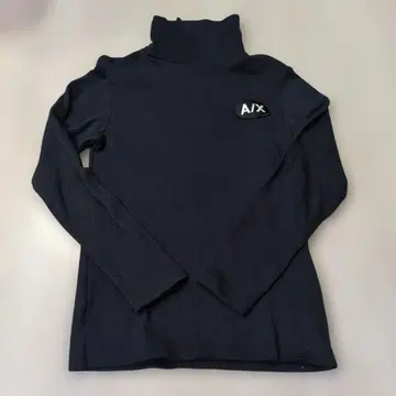 EMPORIO ARMANI 터틀넥 긴팔 상의 블랙 L사이즈