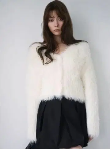 필름 샤기 니트 가디건