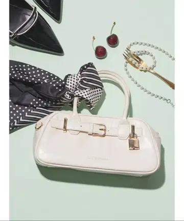 LILY BROWN 2way 미니 보스턴 백 아이보리