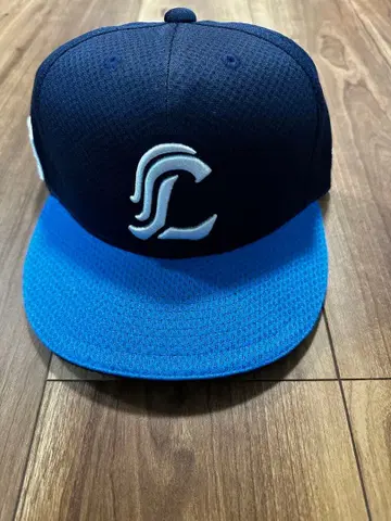 사이타마 세이부 라이온즈 75주년 시리즈 59.5cm