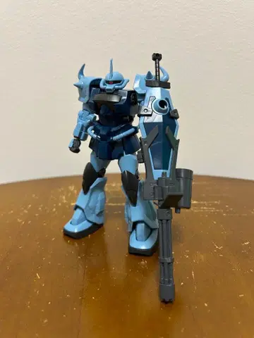 HG 건담 프라모델 구프 커스텀 부분 조립