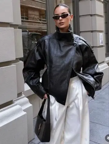 ZARA 페이크 레더 자켓 M 사이즈