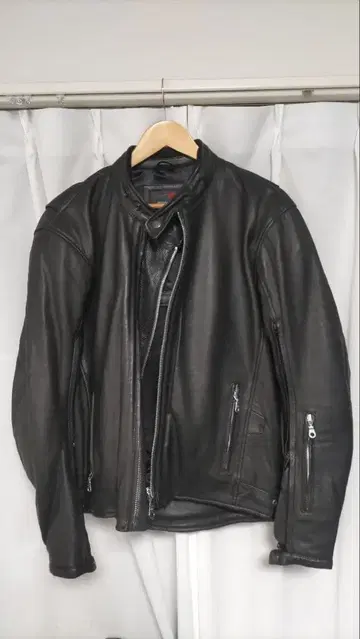 블랙 가죽 싱글 라이더 자켓