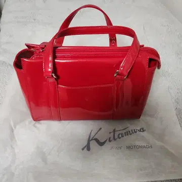 Kitamura 레드 숄더백
