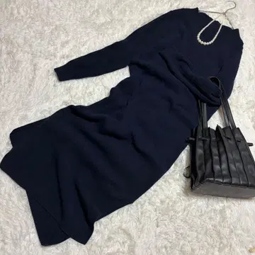 새상품급 캐시미어 혼방 BEAMS LIGHTS 네이비 니트 원피스