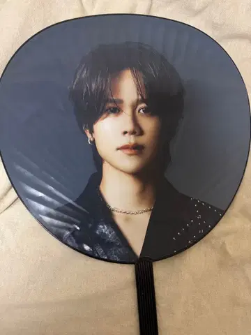 INI XQUARE 후지마키 쿄스케 부채