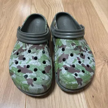 크록스 카모플라쥬 샌들 DUAL COMFORT