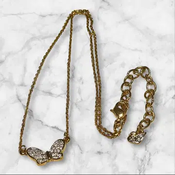 스와로브스키 나비 모티브 목걸이 골드 스톤 포함