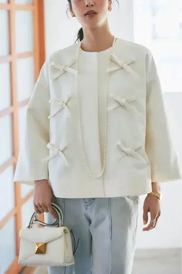 세븐텐 카와히토 미호 리본 자켓 화이트 S 노카라 자켓
