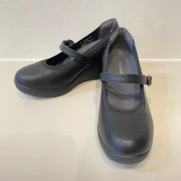 [미사용급] fuwaraku 컴포트 스트랩 펌프스 23.0 블랙