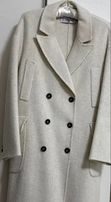 아이보리 더블 브레스트 롱 코트