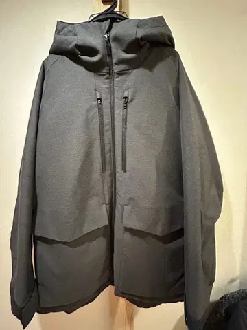 UNIQLO 하이브리드 다운 코트 다크 그레이