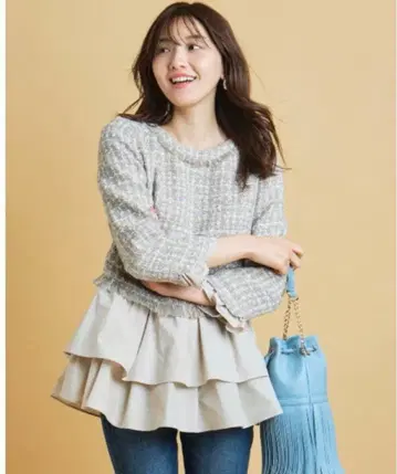 [ 새상품급 ] 저스길리티 트위드 티어드 풀오버 프릴 달린 페플럼