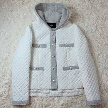 Rene 펄 단추 퀼팅 자켓 화이트 x 그레이 후디 2022