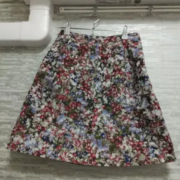 플라워 프린트 스커트 무릎 기장