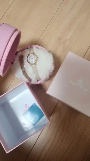 Angel Heart 핑크 골드 베이지 시계