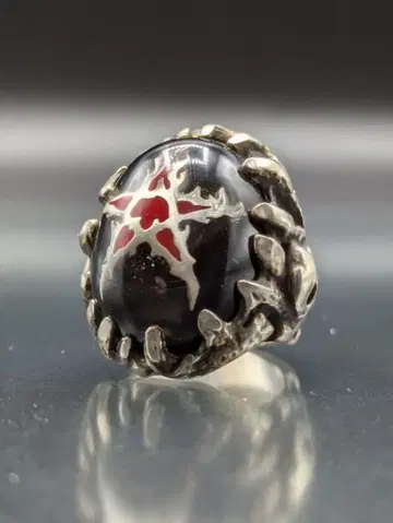 알렉스 스트리터 블랙 할리퀸 프레임 스타 헬파이어 링