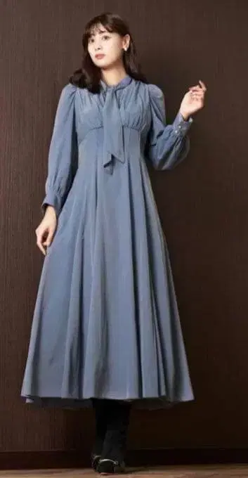 Her lip to Rocco Tie Satin Dress cloud