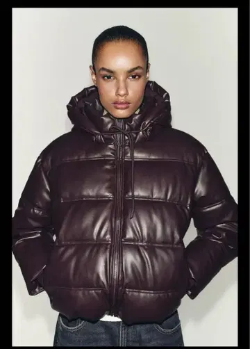 미사용 새상품. 자라 인조 가죽 퍼프 자켓