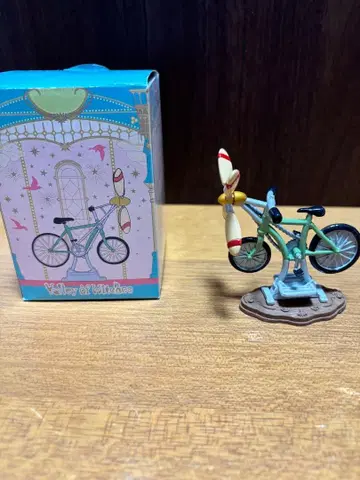 프로펠러 달린 자전거 미니어처 피규어