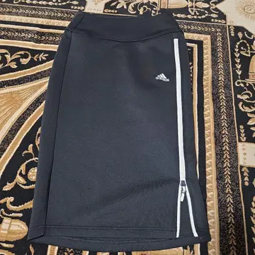 adidas 블랙 타이트 스커트 지퍼 포함