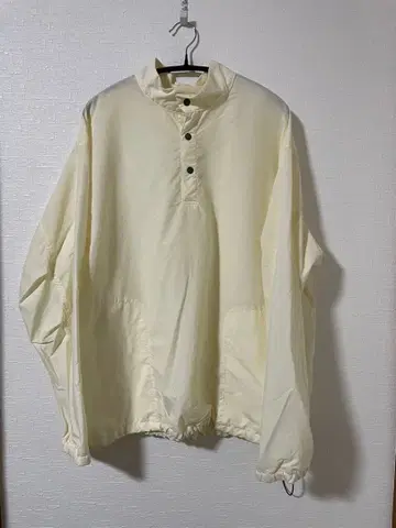 manual alphabet 화이트 계열 아노락 나일론 자켓 M