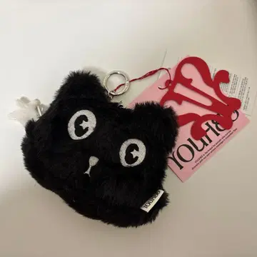 범규 착용 YOUHEE FLUFFY CAT POUCH KEYRING