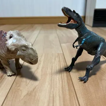 공룡 피규어 2체 세트
