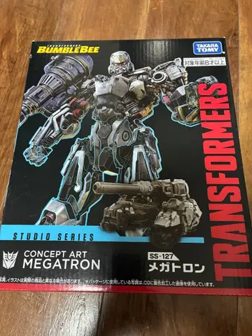 타카라토미 스튜디오 시리즈 메가트론 범블비 버전